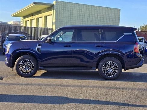 New 2025 Nissan Armada SL w/ Captain's Chari Seat Package image 3
