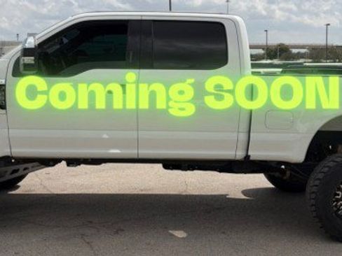 Used 2019 Ford F250 XLT w/ XLT Premium Package image 2