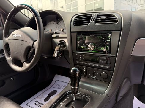 Used 2002 Ford Thunderbird image 27
