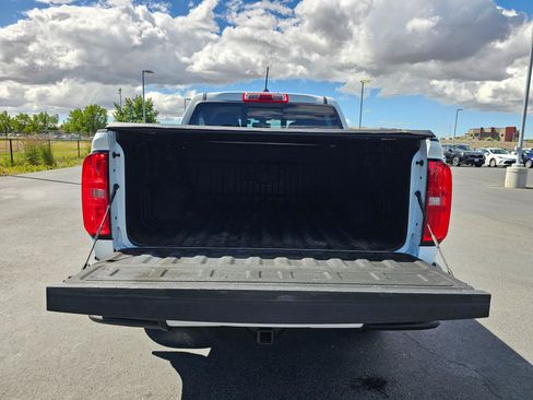Used 2019 Chevrolet Colorado Z71 AWD/4WD image 9