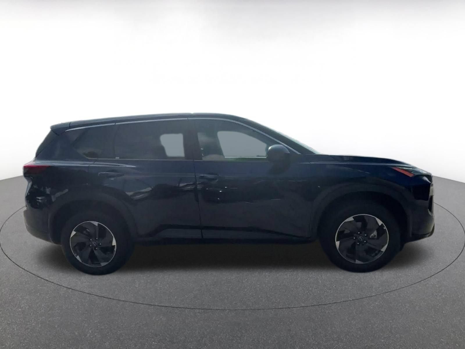 Used 2025 Nissan Rogue SV FWD image 15