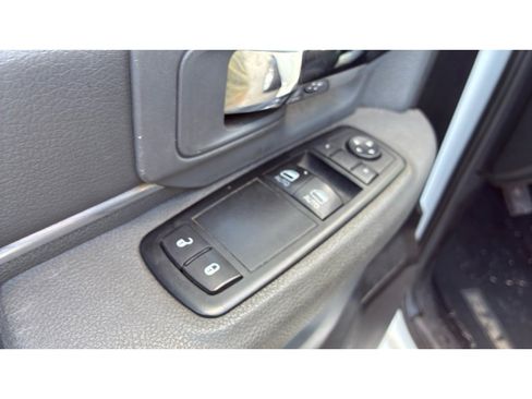 Used 2016 RAM 1500 Express image 8
