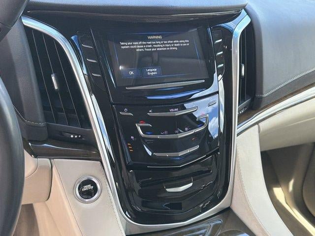 Used 2019 Cadillac Escalade Premium Luxury RWD image 30