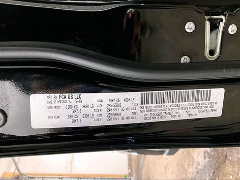 Used 2018 Jeep Compass Latitude w/ Popular Equipment Group AWD/4WD image 32