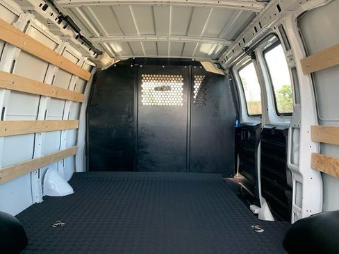 Used 2024 Chevrolet Express 2500 Work Van w/ Driver Convenience Package image 13