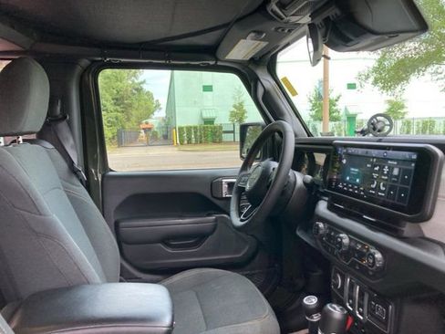 Used 2024 Jeep Wrangler Sport S image 24