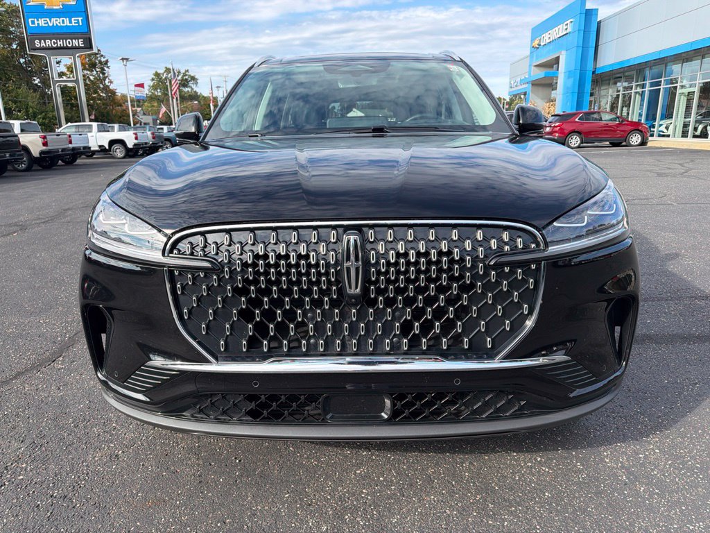 Used 2026 Lincoln Aviator Reserve AWD/4WD image 3