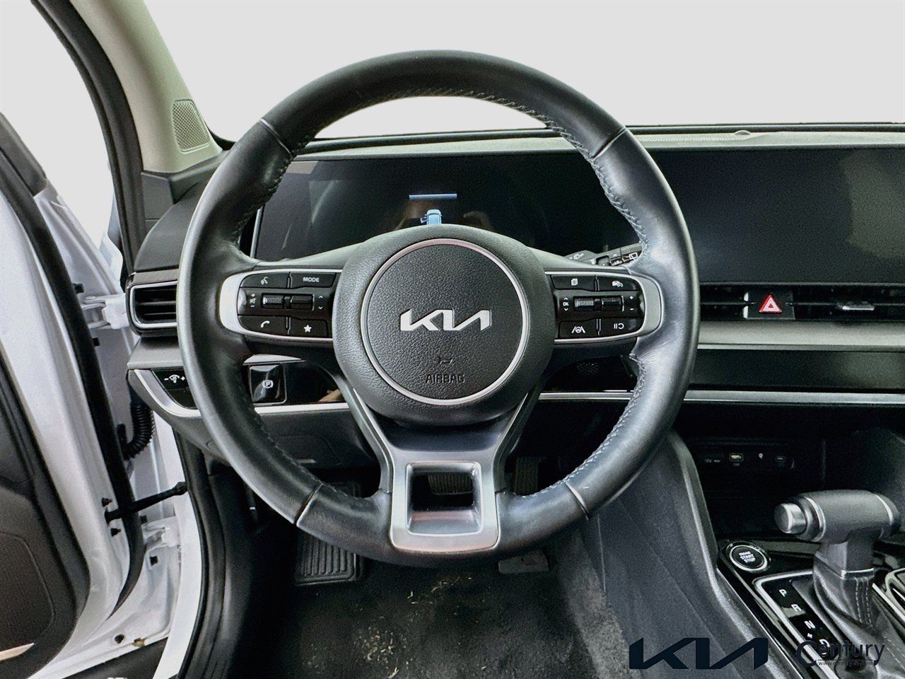 Certified 2025 Kia Sportage EX FWD image 11