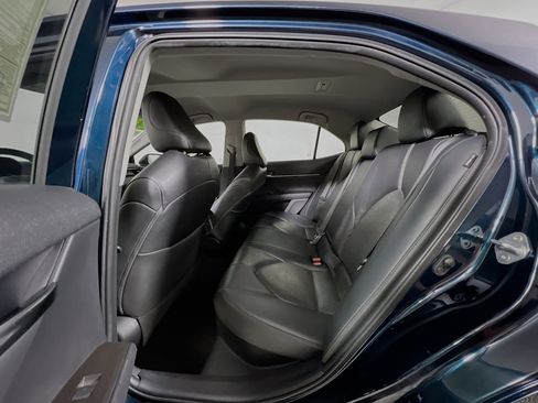 Used 2021 Toyota Camry XLE w/ Cold Weather Package image 29