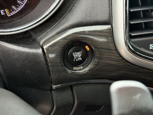 Used 2016 Jeep Grand Cherokee High Altitude RWD image 24