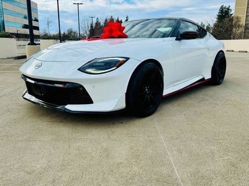 Used 2024 Nissan Z NISMO w/ Floor Mat Package image 34