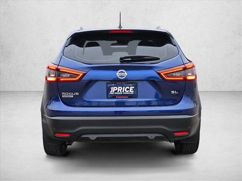 Used 2021 Nissan Rogue Sport SL w/ Premium Package FWD image 6