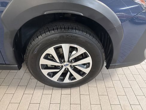 Used 2023 Subaru Outback AWD/4WD image 10