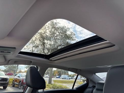 New 2025 Nissan Altima 2.5 SR image 23