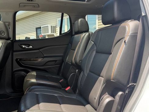 Used 2022 GMC Acadia AT4 AWD/4WD image 12