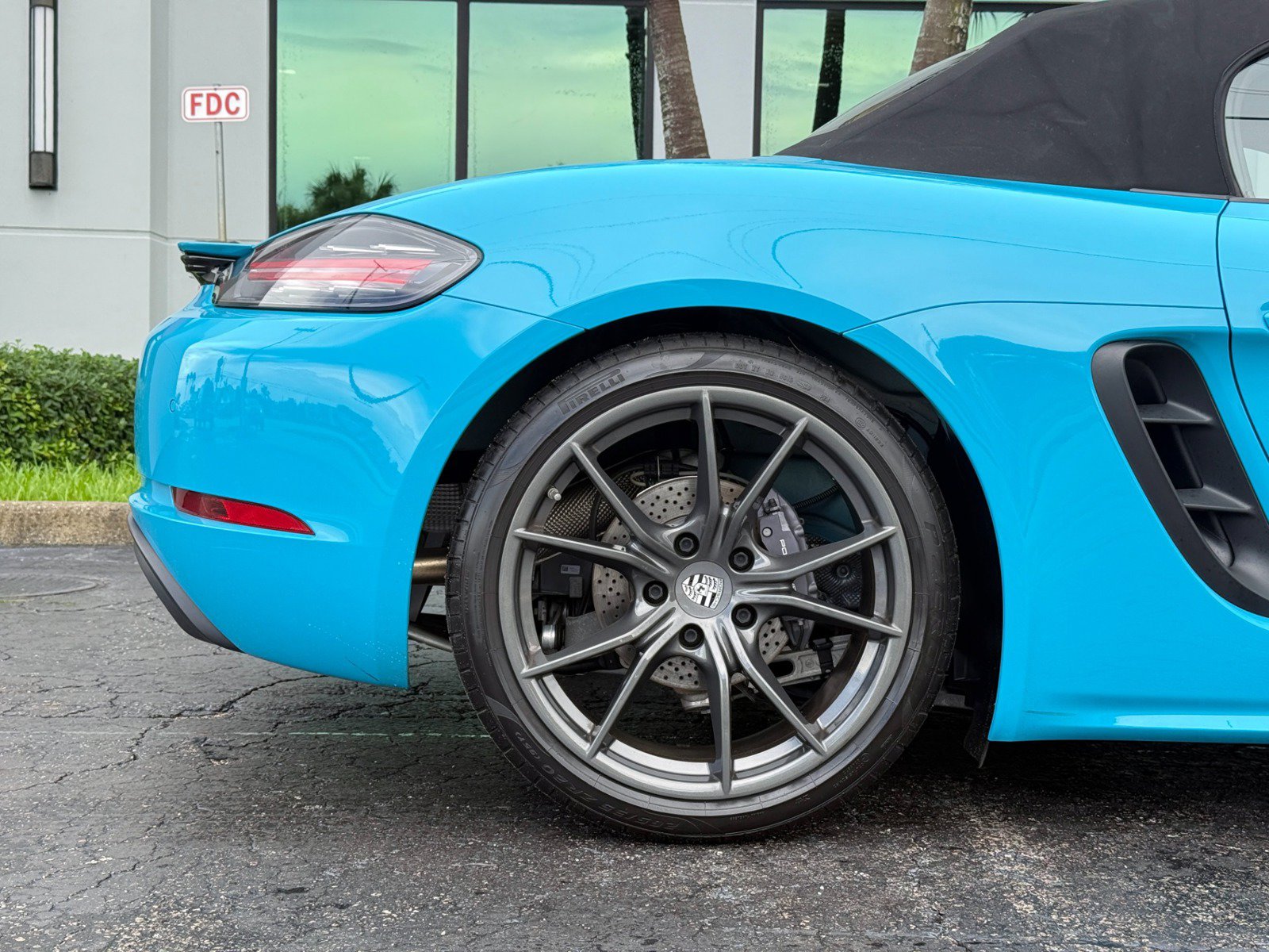 Used 2021 Porsche 718 Boxster RWD image 41