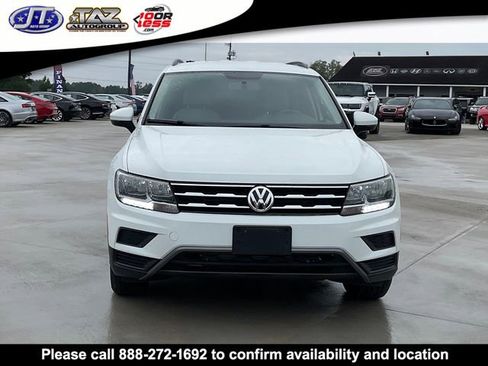 Used 2021 Volkswagen Tiguan S image 2