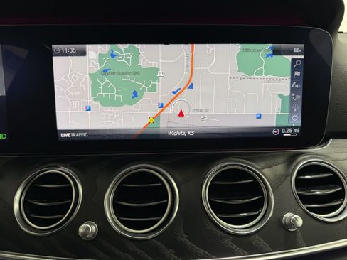 Used 2020 Mercedes-Benz E 350 Sedan w/ Parking Assistance Package image 17