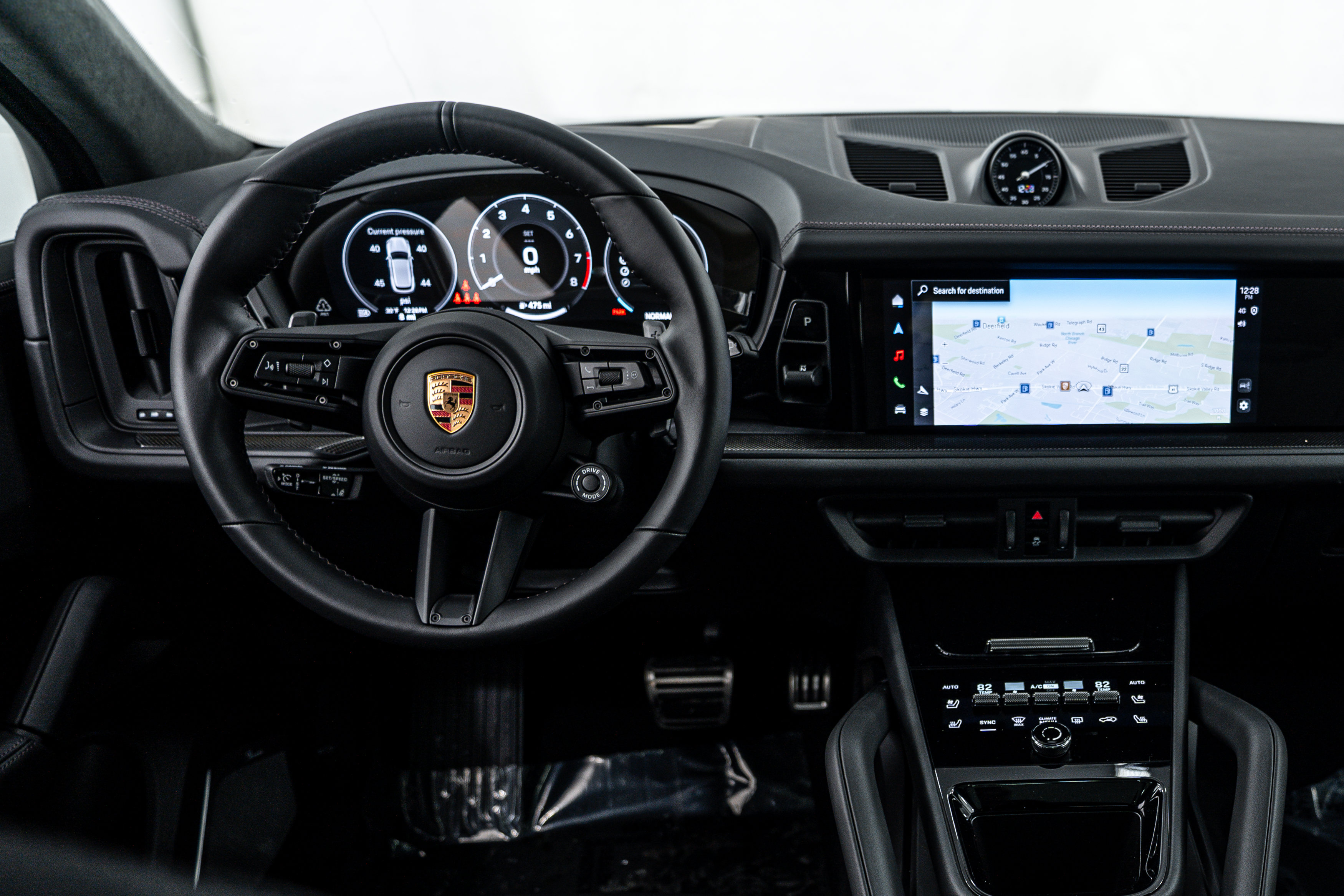Used 2026 Porsche Cayenne GTS AWD/4WD image 13
