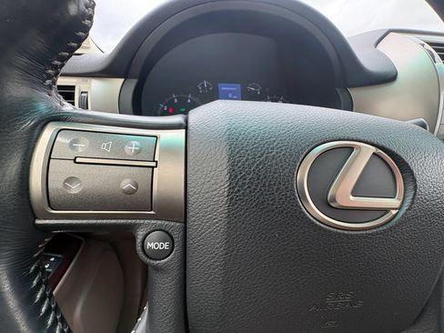 Used 2015 Lexus GX 460 w/ Premium Package AWD/4WD image 25