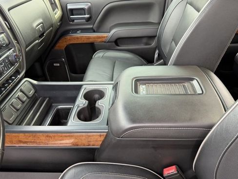 Used 2017 Chevrolet Silverado 3500 High Country w/ Duramax Plus Package image 34