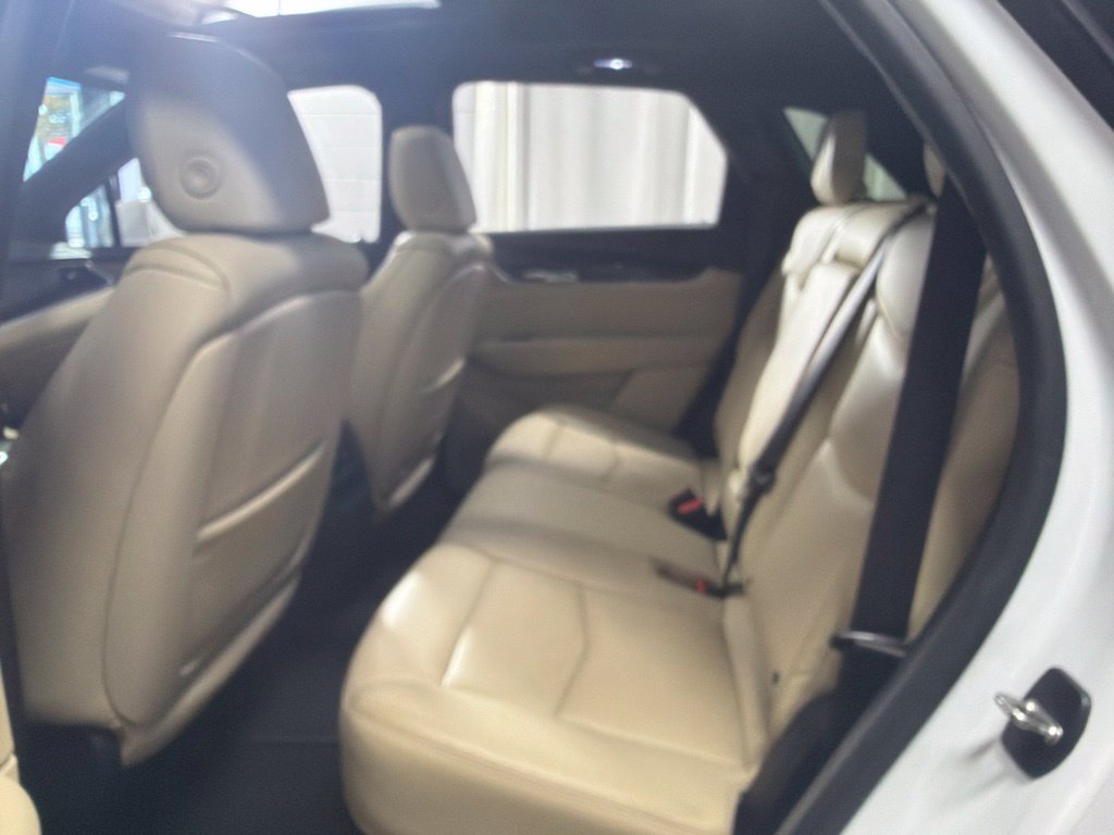 Used 2017 Cadillac XT5 Luxury w/ Driver Awareness Package AWD/4WD image 28