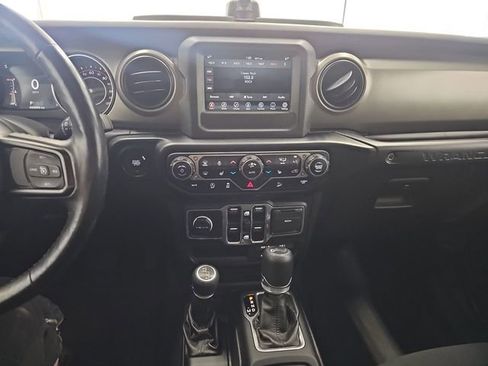 Used 2018 Jeep Wrangler Unlimited Sport S AWD/4WD image 16