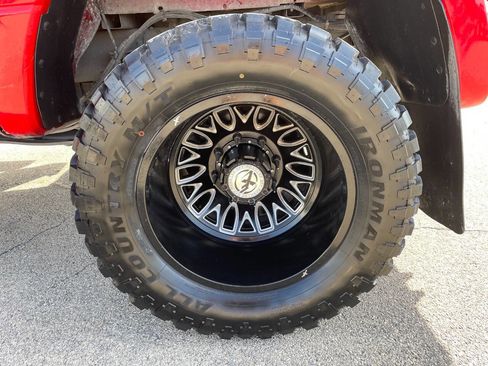 Used 2019 Ford F350 Lariat w/ Chrome Package image 12