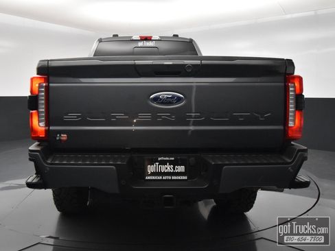 Used 2023 Ford F250 Lariat w/ Lariat Ultimate Package AWD/4WD image 6