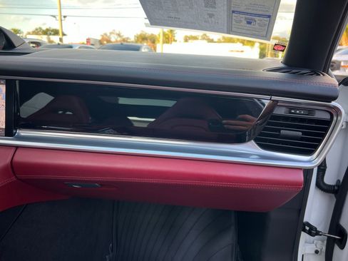 Used 2018 Porsche Panamera 4S image 61