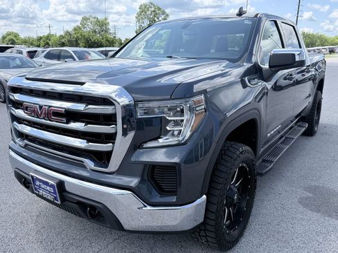 Used 2020 GMC Sierra 1500 SLE w/ SLE Value Package AWD/4WD image 1