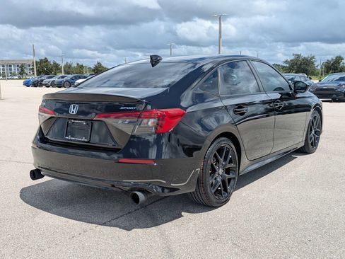 Used 2023 Honda Civic Sport image 5