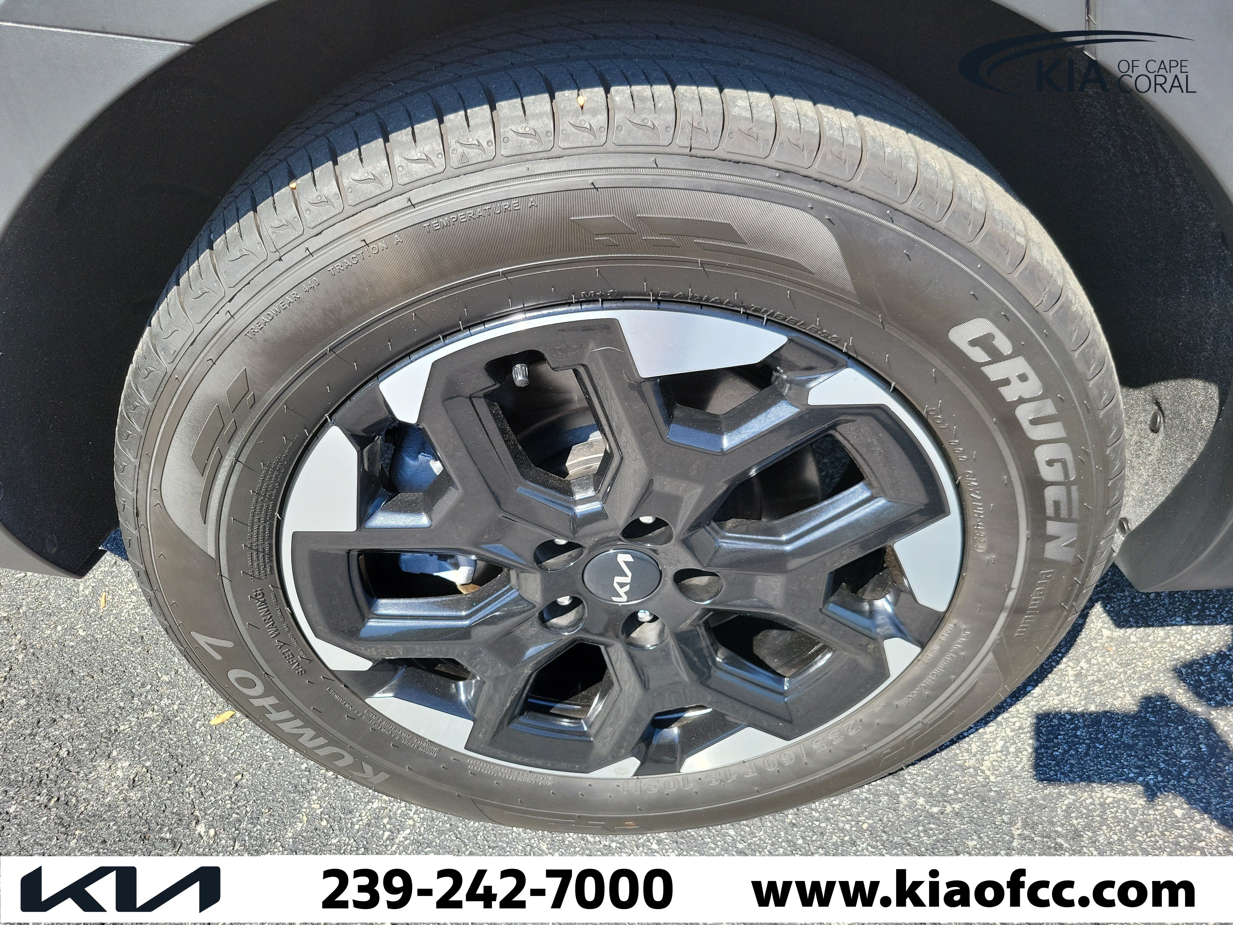 Certified 2024 Kia Sorento S w/ Panoramic Sunroof Package FWD image 11