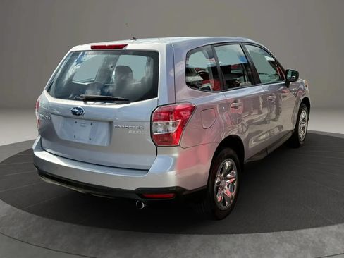 Used 2014 Subaru Forester 2.5i AWD/4WD image 4