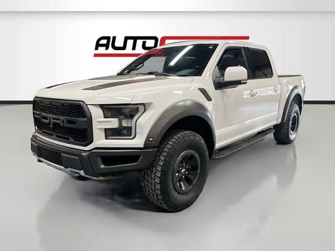 Used 2018 Ford F150 Raptor w/ Equipment Group 802A Luxury image 3