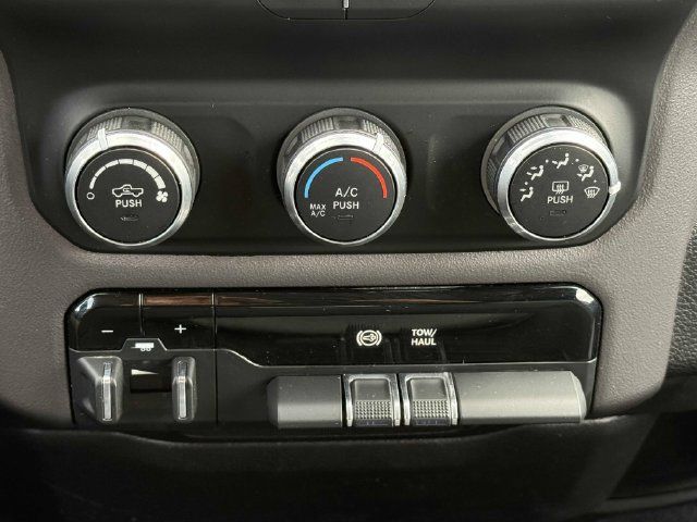 Used 2019 RAM 2500 Big Horn AWD/4WD image 10