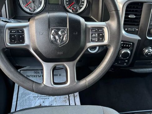 Used 2021 RAM 1500 Classic SLT AWD/4WD image 16