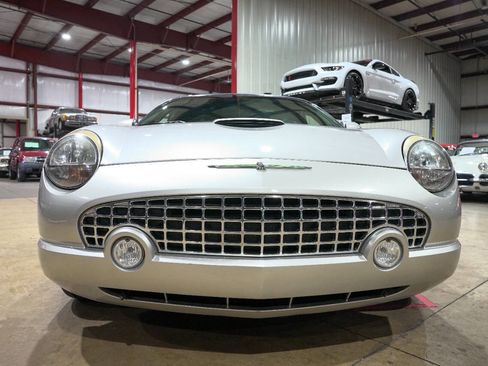 Used 2004 Ford Thunderbird Deluxe image 24