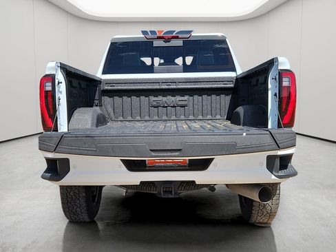 Used 2026 GMC Sierra 2500 Denali Ultimate w/ Max Trailering Package AWD/4WD image 11