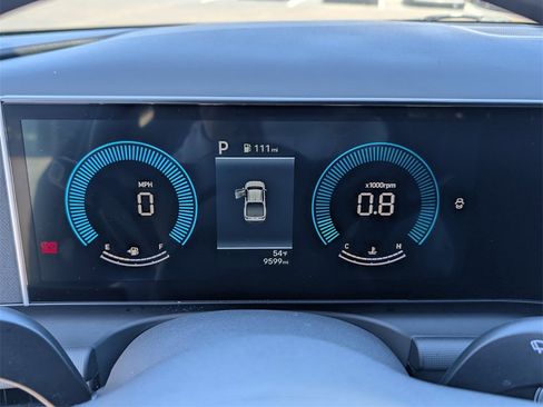 Certified 2025 Hyundai Santa Cruz SEL image 11