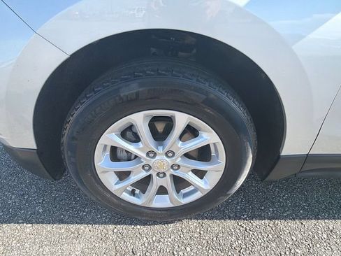 Used 2020 Chevrolet Equinox LT FWD image 11
