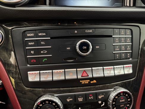 Used 2017 Mercedes-Benz SL 550 image 29