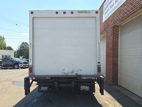 Used 2024 Ford E-350 and Econoline 350 Super Duty w/ Power Windows & Locks Group RWD image 7