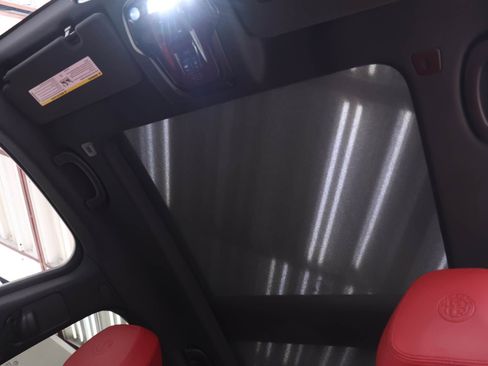 Used 2024 Alfa Romeo Stelvio Veloce image 21