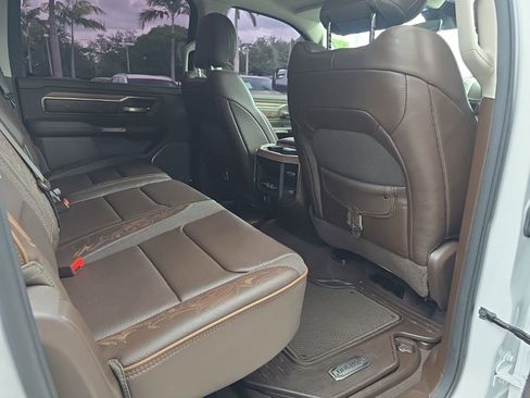 Used 2025 RAM 1500 Limited AWD/4WD image 13