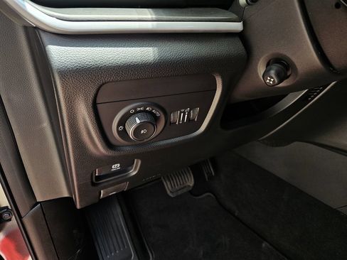 New 2026 Jeep Grand Cherokee Limited AWD/4WD image 14