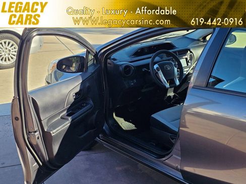 Used 2018 Toyota Prius Prime Plus image 44