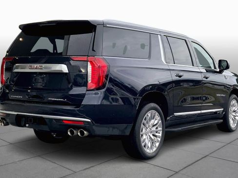Used 2023 GMC Yukon XL Denali image 12