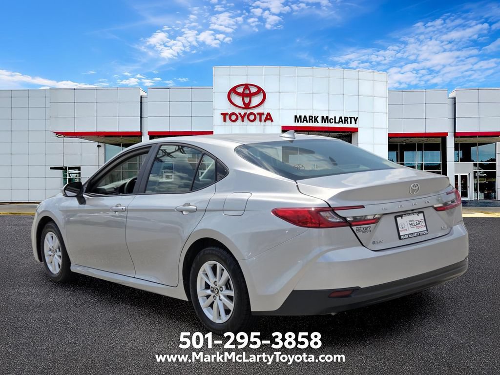 Used 2025 Toyota Camry LE FWD image 3