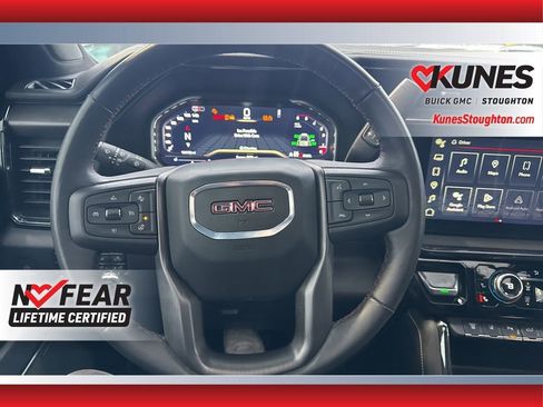 Used 2024 GMC Sierra 2500 AT4X image 27